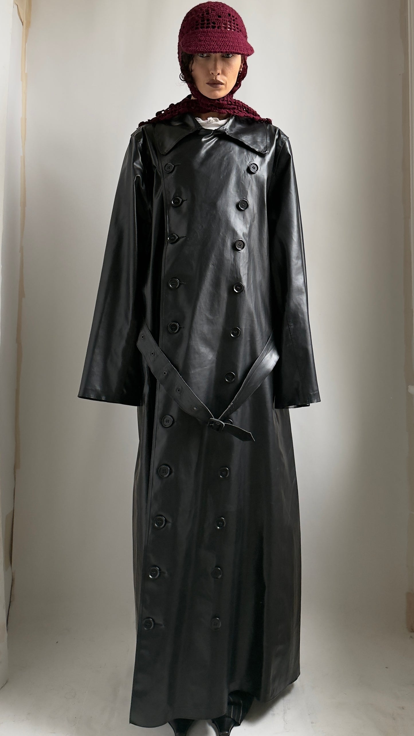 ULTRA RARE 70S OVERSIZED PVC TRENCH COAT / UK 12-16
