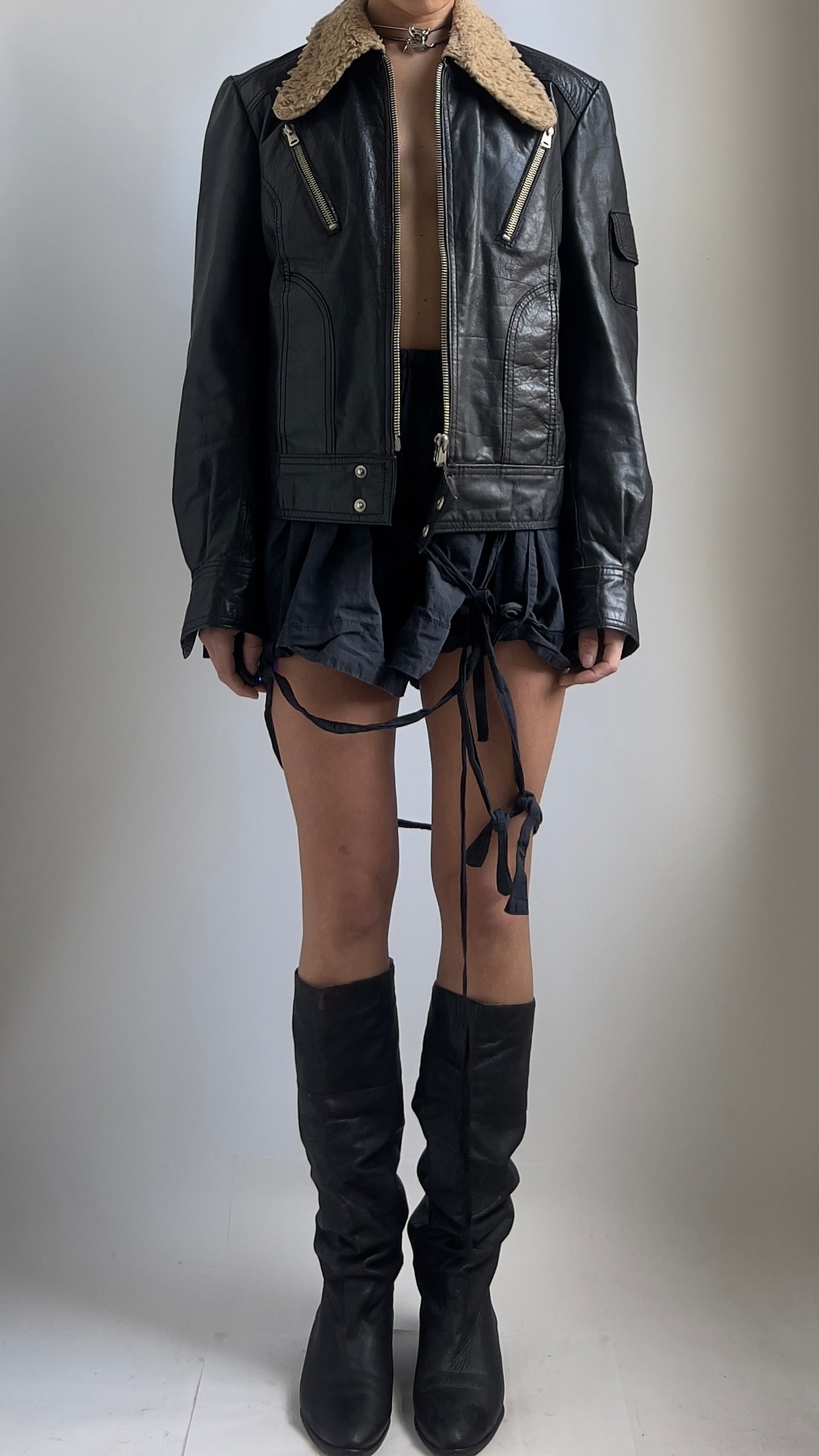 RARE 60S LEATHER JACKET WITH FAUX FUR COLLAR / UK 6-8