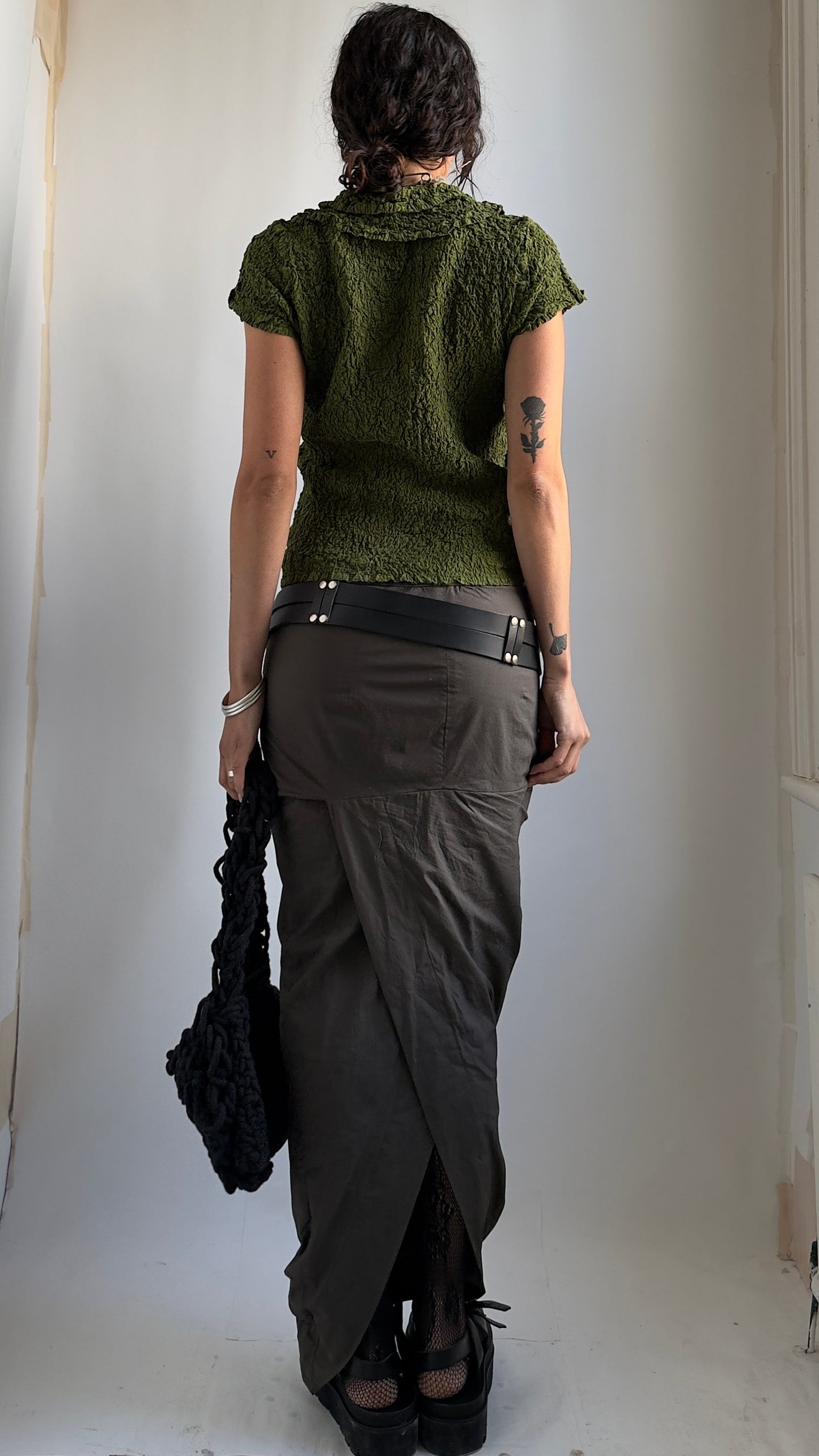 ISSEY MIYAKE CRINKLE PLEAT GREEN TOP WITH TIE / UK 6-10