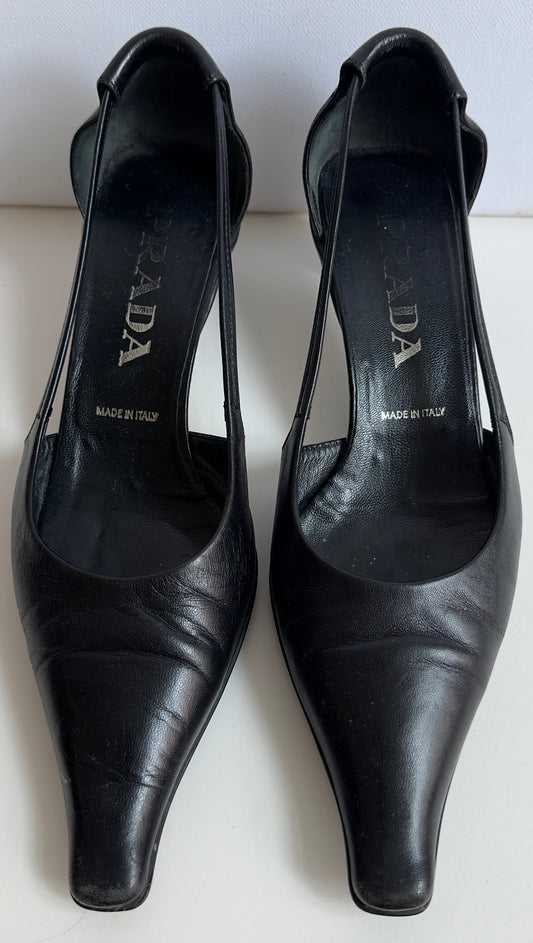 RARE EARLY 2000S PRADA SLINGBACKS WITH ELONGATED POINTED TOE / 36 / 3.5