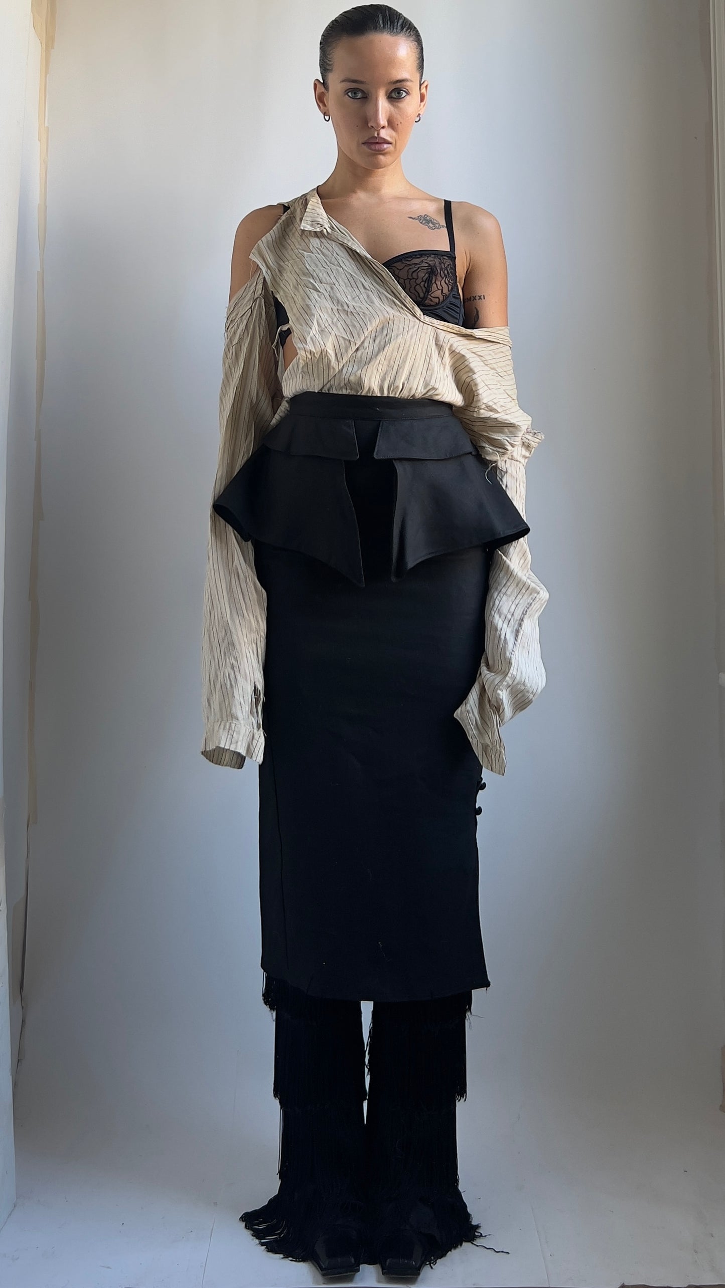 RARE 90S SCULPTURAL PENCIL SKIRT / UK 4