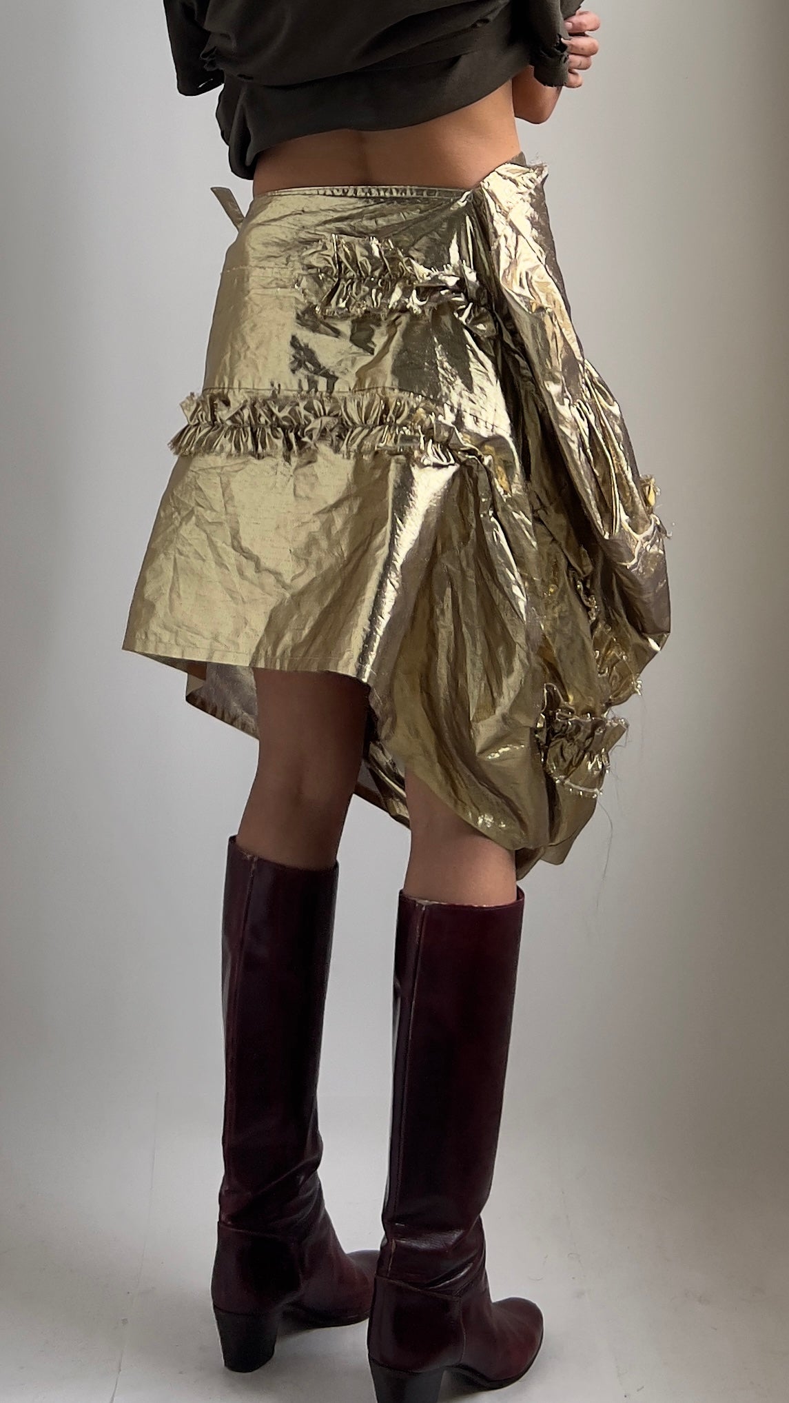 RARE EARLY 2000S COMME DES GARCONS DECONSTRUCTED FOIL SKIRT / W; 27"