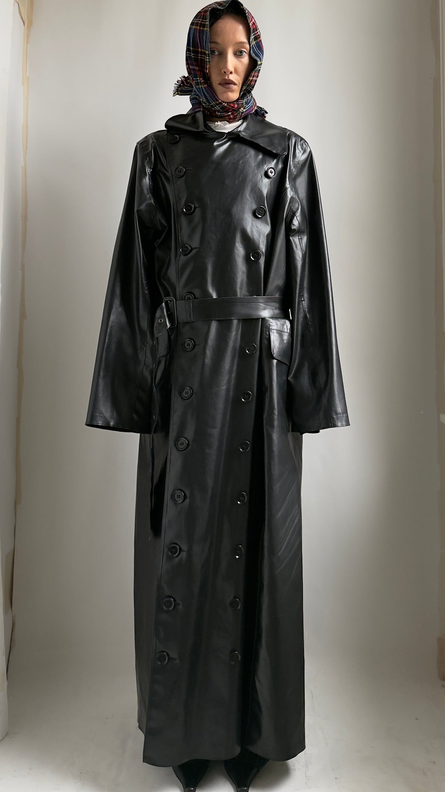 ULTRA RARE 70S OVERSIZED PVC TRENCH COAT / UK 12-16