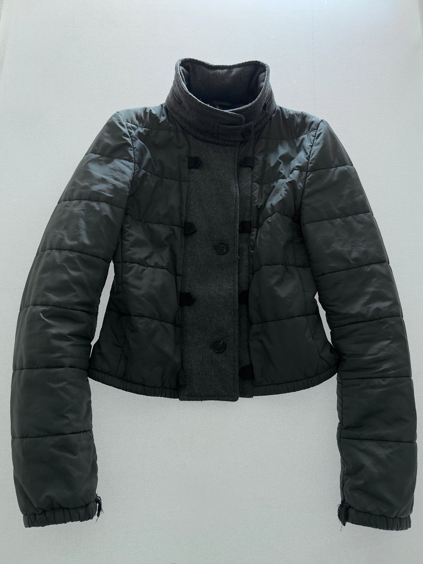 RARE EARLY 2000S MIU MIU PUFFER JACKET WITH WOOL DETAILS AND RETRACTABLE HOOD/ 6-10