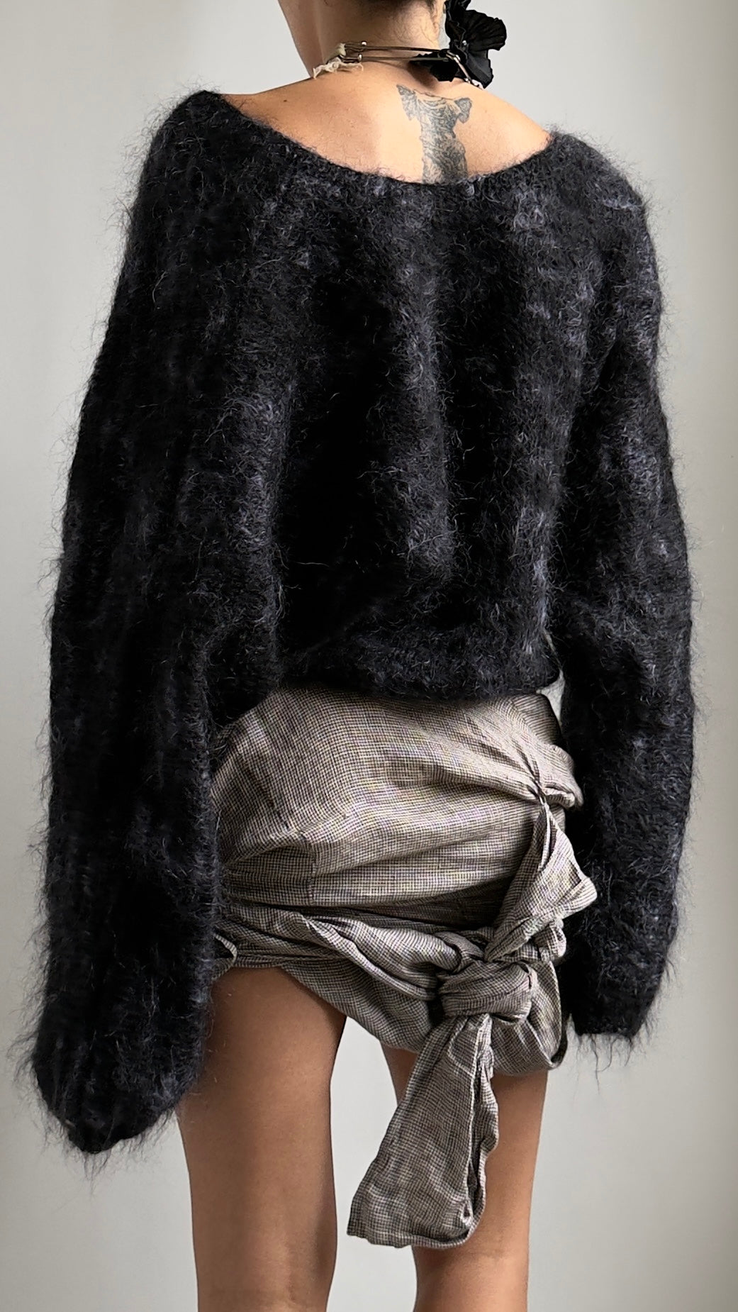 80S CROPPED BLUE AND BLACK MOHAIR JUMPER / UK 6-10