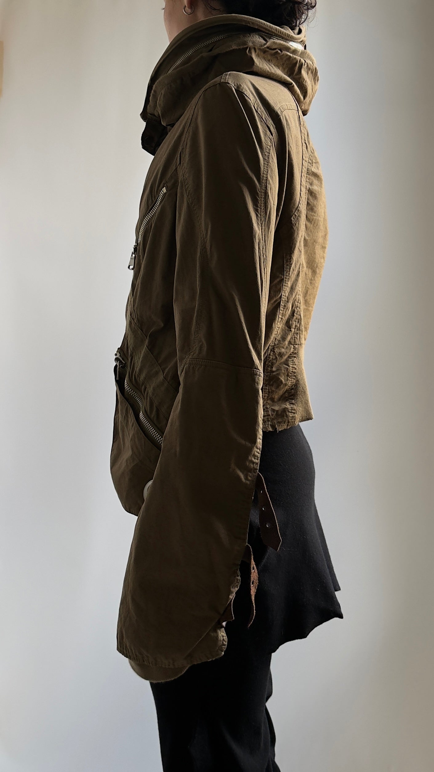 ULTRA RARE 80S PARACHUTE JACKET WITH FOLDABLE HOOD / UK 6-10